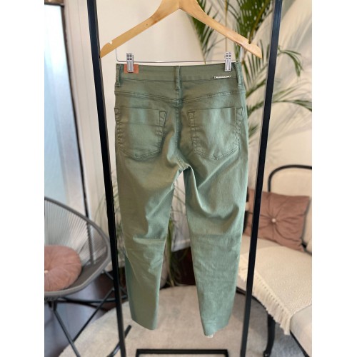 Calça Single Alta com Barra Desfiada Verde